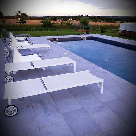B&B Chez Annie Saint-Martin-de-Gurçon Εξωτερικό φωτογραφία