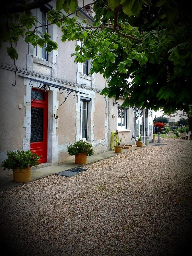 B&B Chez Annie Saint-Martin-de-Gurçon Εξωτερικό φωτογραφία