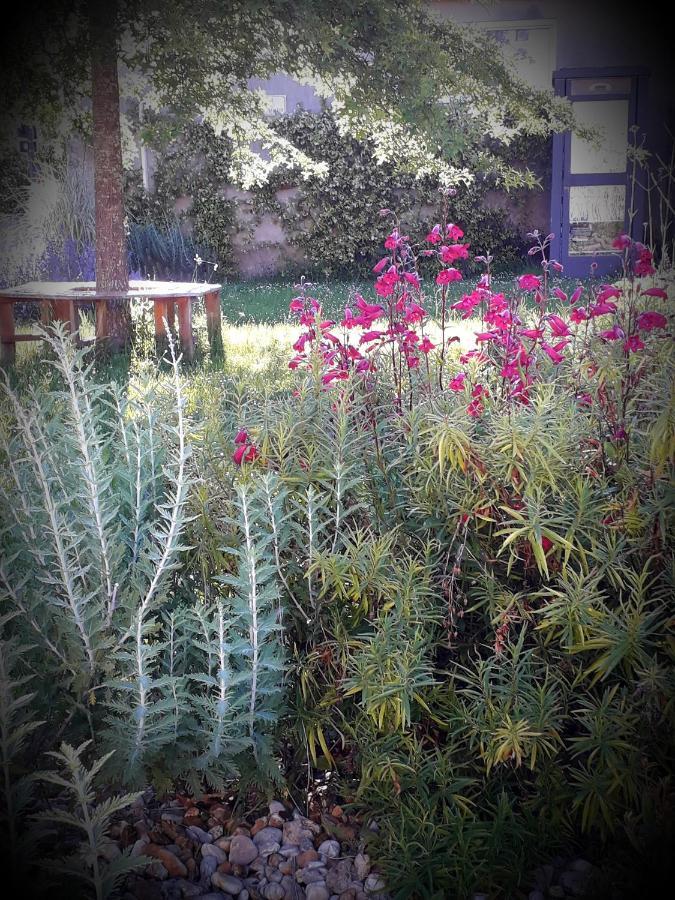 B&B Chez Annie Saint-Martin-de-Gurçon Εξωτερικό φωτογραφία