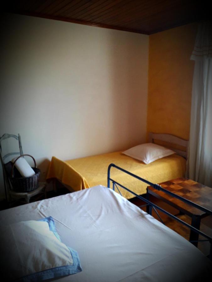 B&B Chez Annie Saint-Martin-de-Gurçon Εξωτερικό φωτογραφία